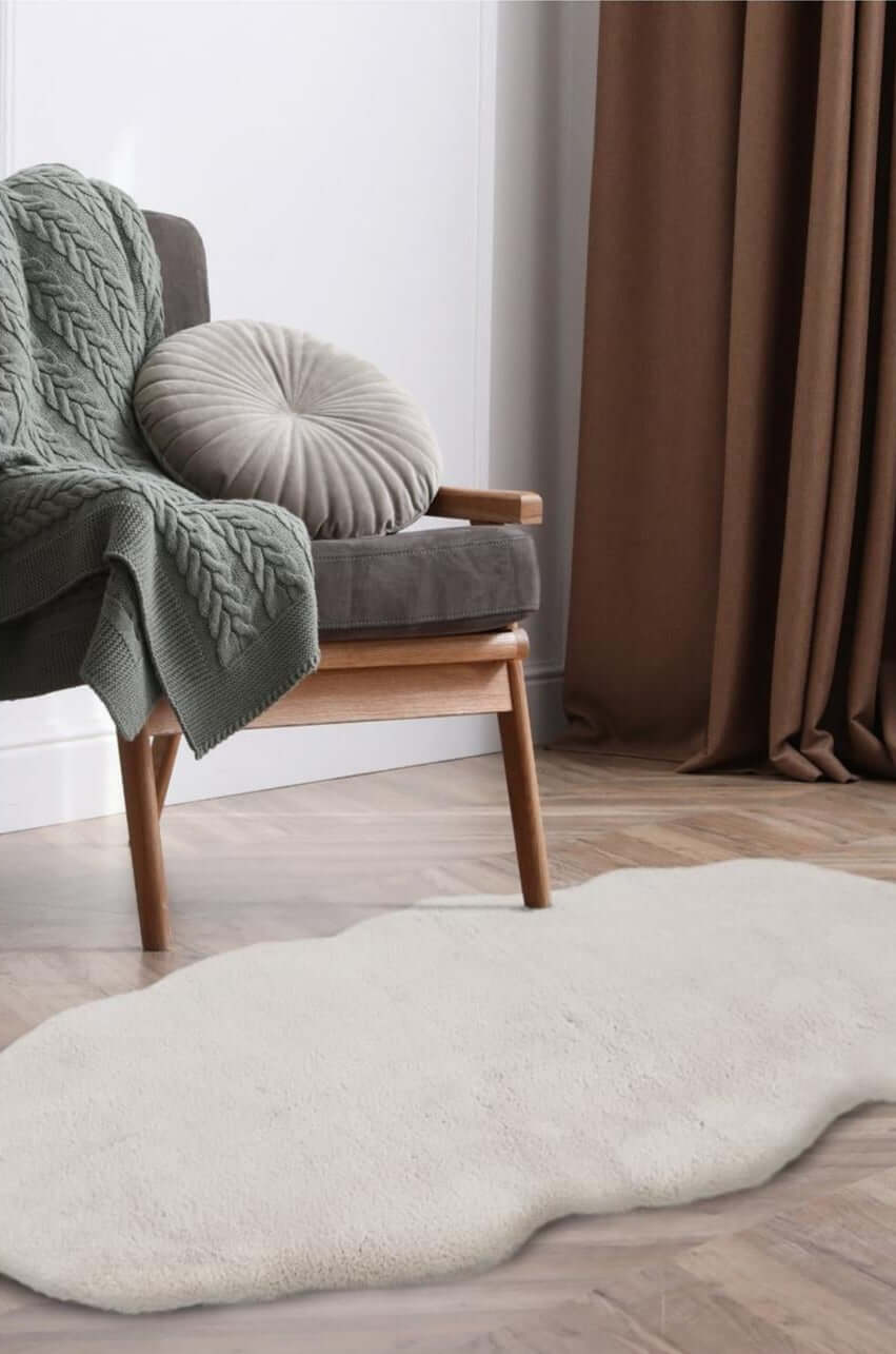 Luxury White Faux Fur Rug