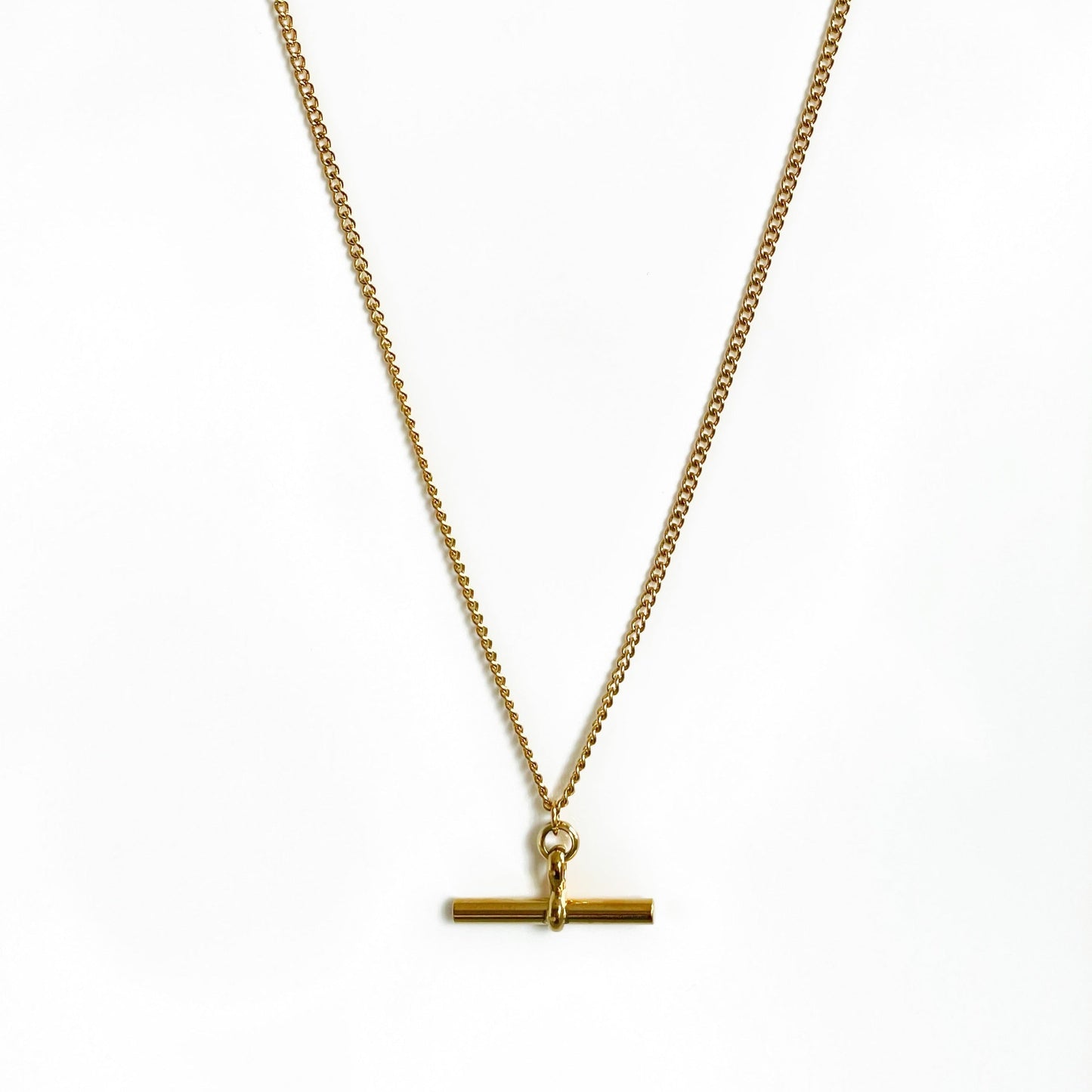 Brooklyn Luxe 18k Gold Plated T Bar Necklace