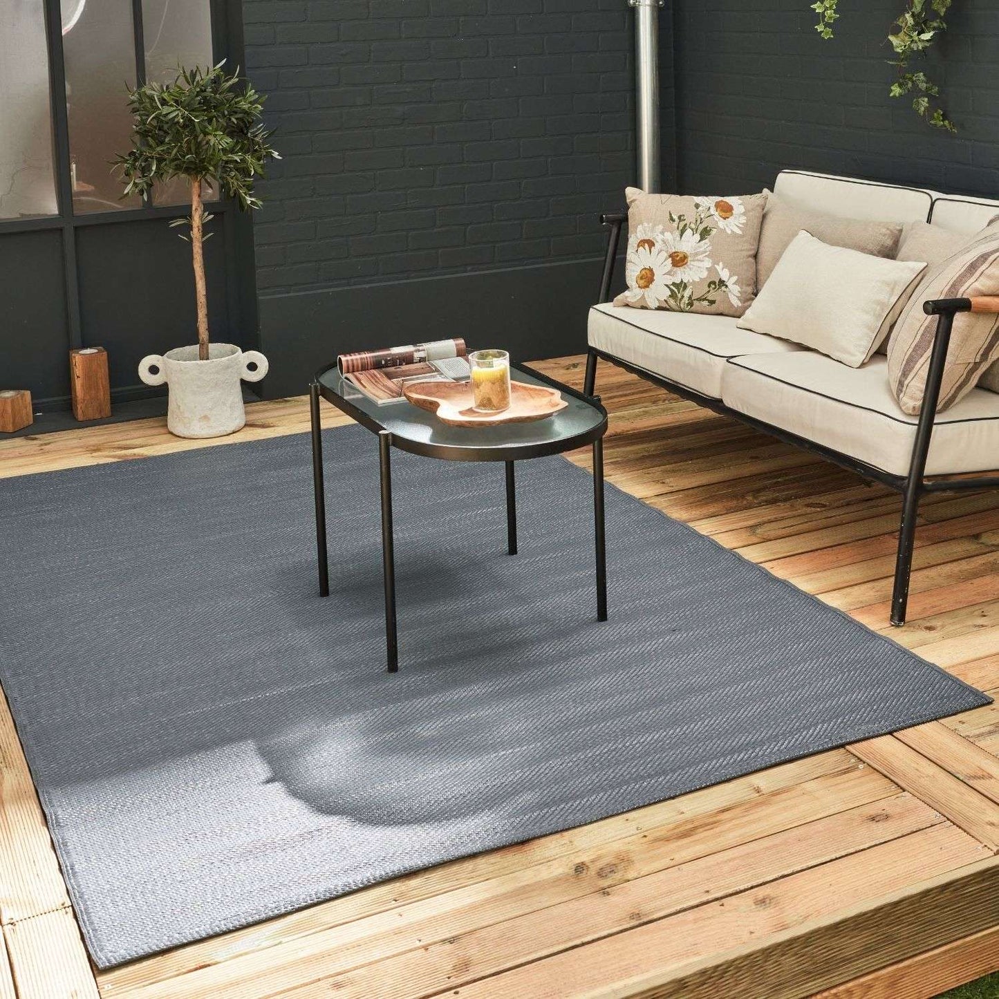 Urban Outdoor Rug Anthracite | 1000