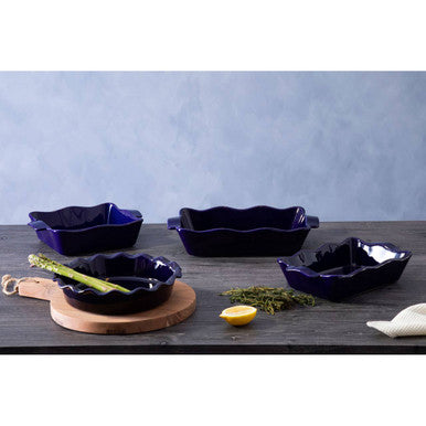 Modern Retro Round Dish With Curved Edges