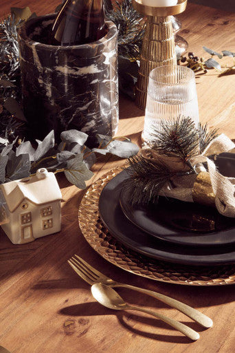 Hygge Black Stoneware Dinner Plate