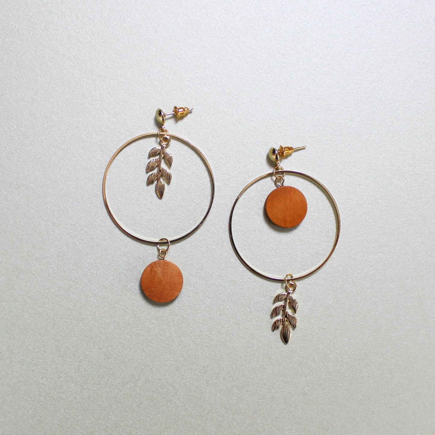 Kara Wooden Disc Botanical Hoop Earrings