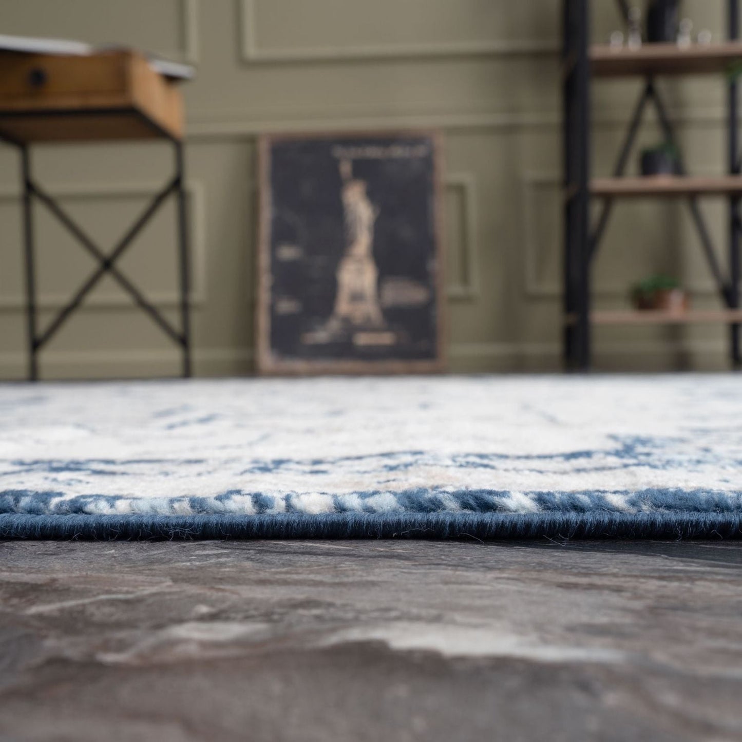 Montana Vintage Navy Rugs | 4000