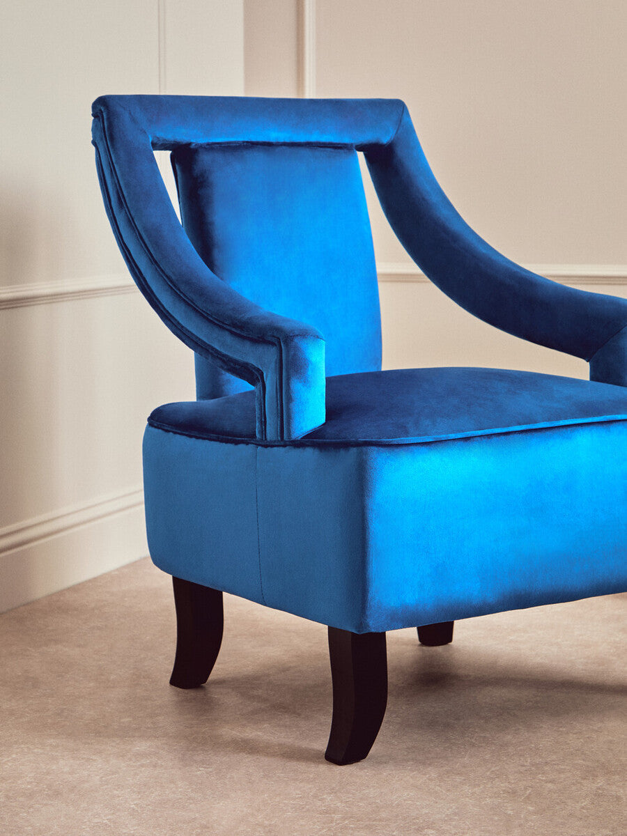 Faye Midnight Blue Velvet Chair