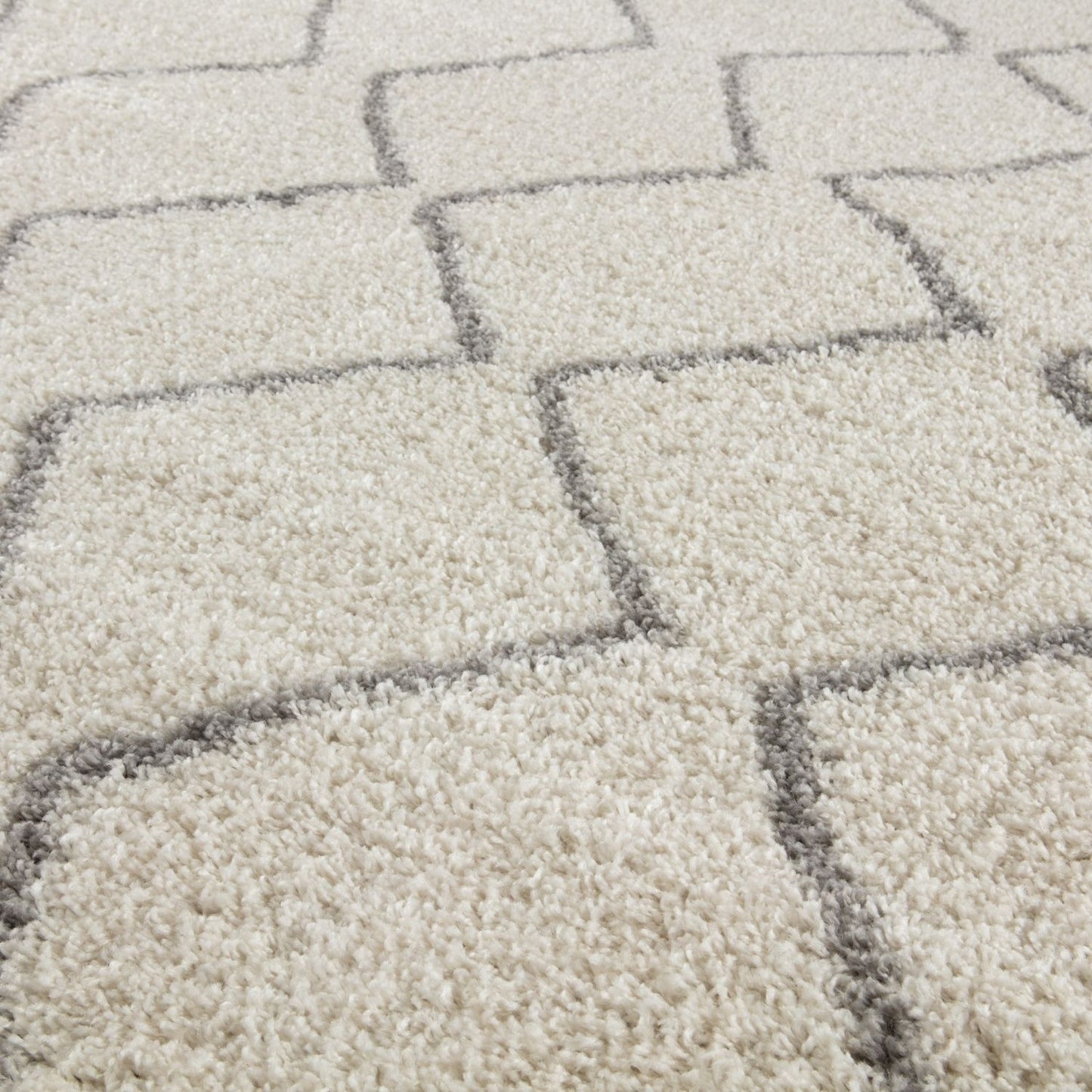 Moroccan Ivory Grey Shaggy Rug | 800