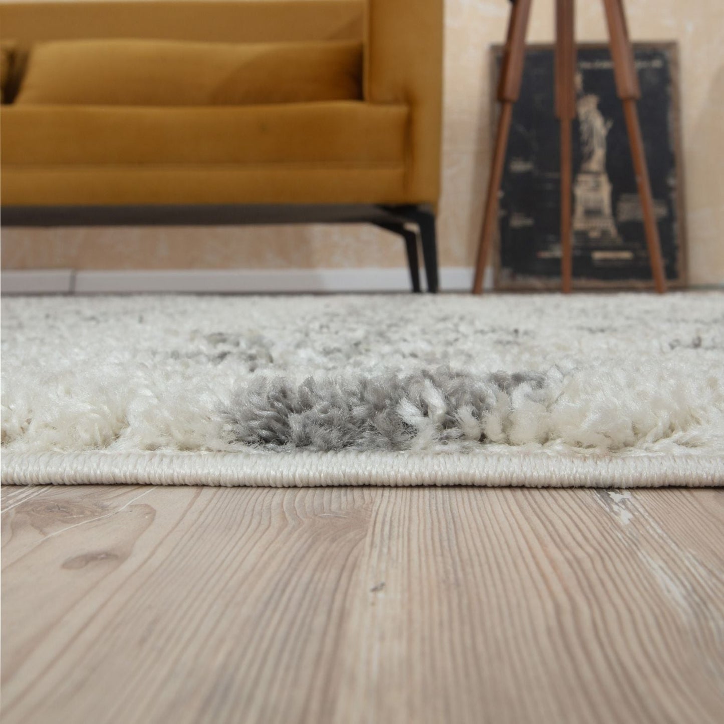 Moroccan Ivory Grey Shaggy Rug | 800