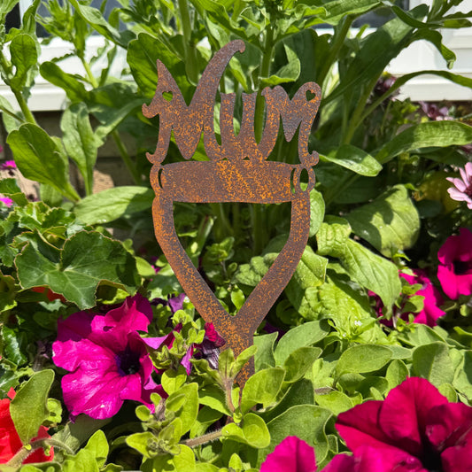 Rusty Metal Mum On A Spade Garden Decoration