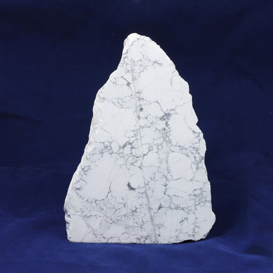 White Howlite Spirit Of Serenity Stone (1669g)