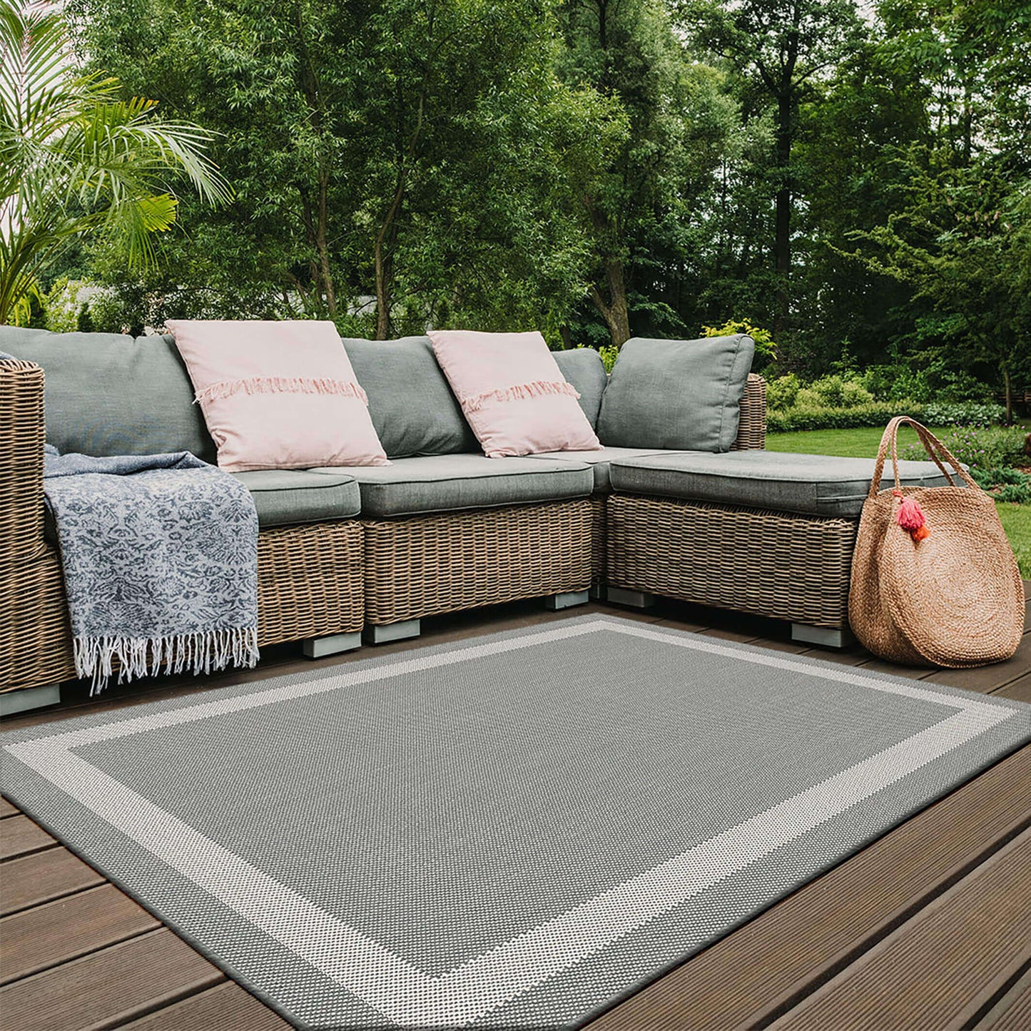 Duo Weave Outdoor Rug Bordered