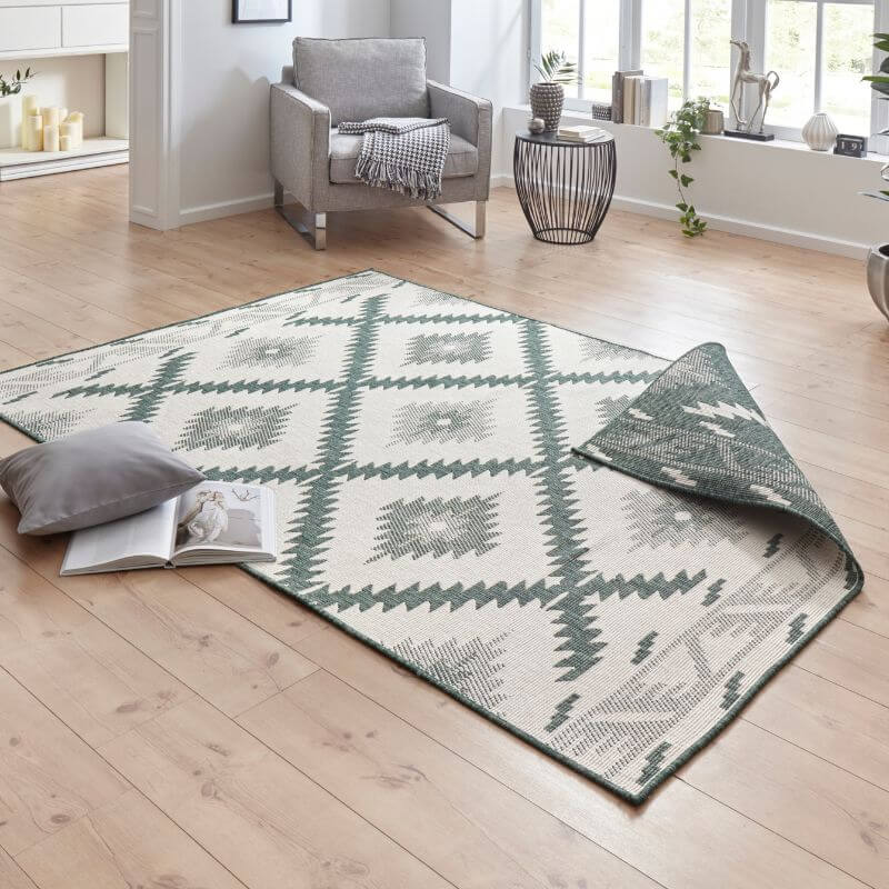 Malibu Reversible Indoor-Outdoor Rug Diamond Design