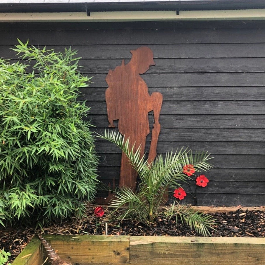 XL Lifesize Rusty Metal Soldier Garden Statue