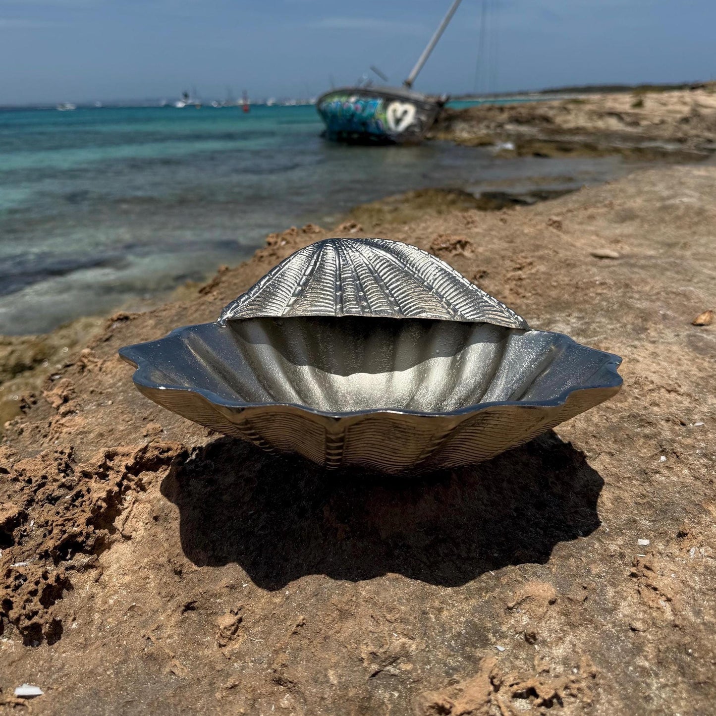 Clamshell Solid Champagne Ice Bucket ~ Wine Cooler